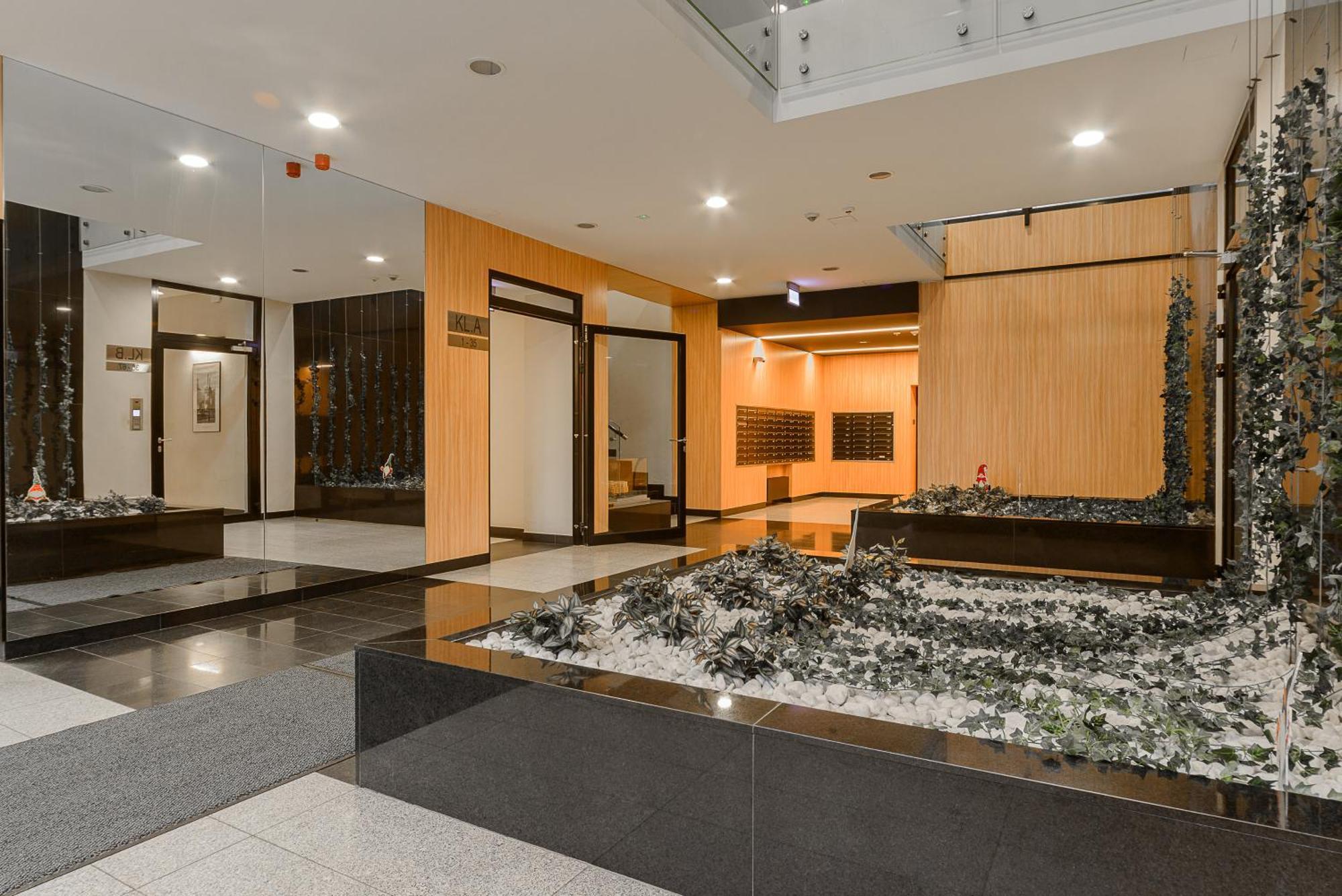 Cozy Family Apartments With Balcony Near Zlote Tarasy Warszawa Rom bilde