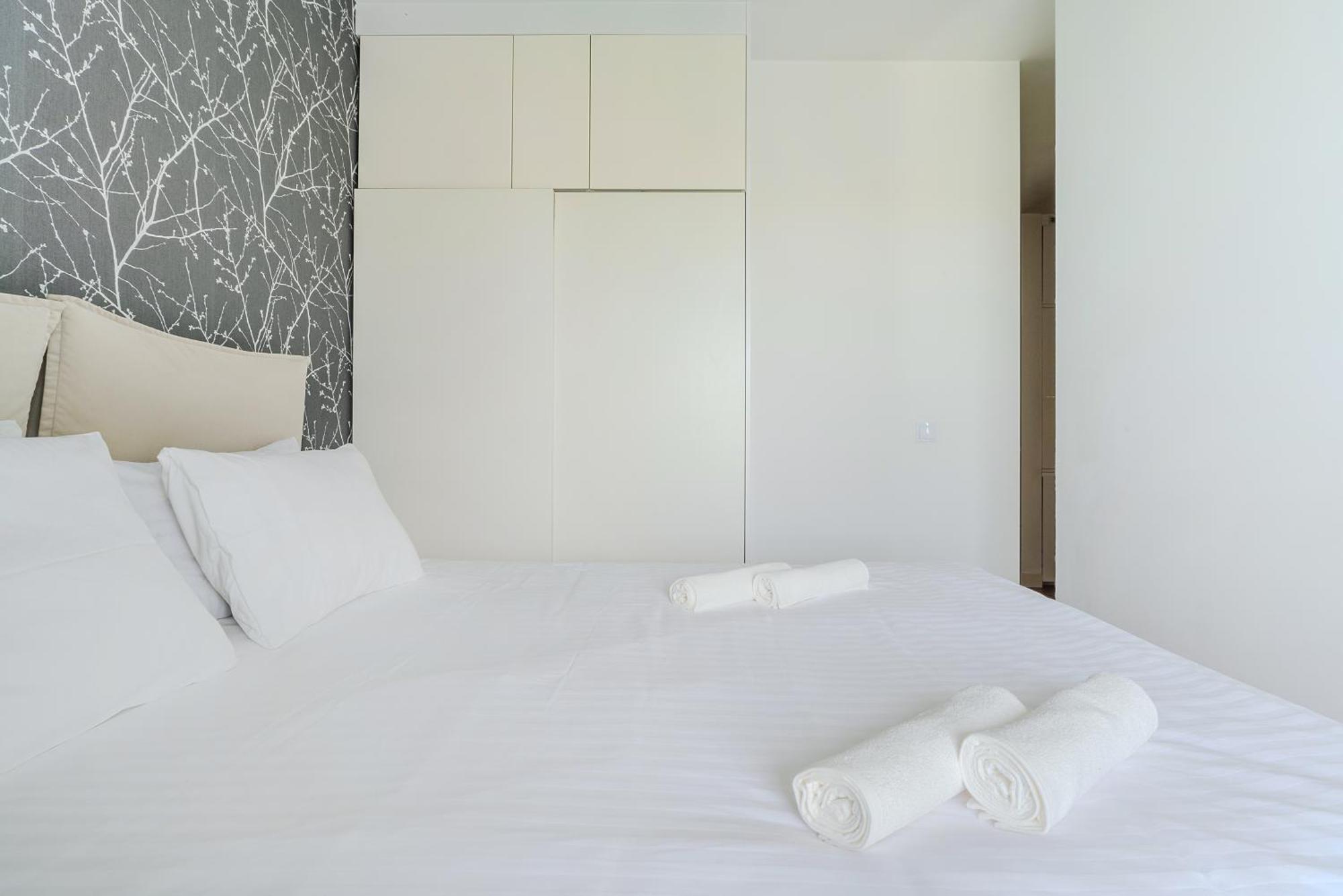 Cozy Family Apartments With Balcony Near Zlote Tarasy Warszawa Rom bilde